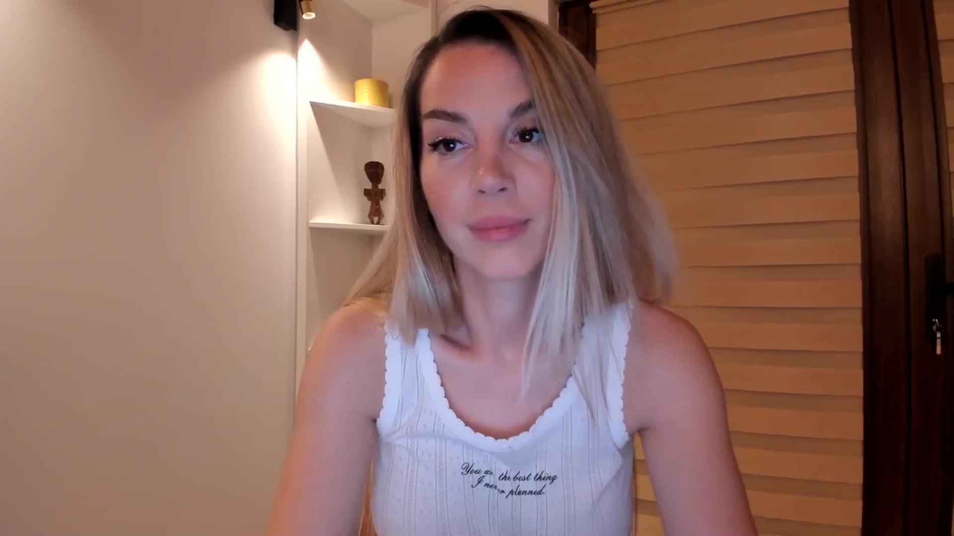 Gallery image thumbnail from Alesia_'s myfreecams stream on, 07/29/2024, 24:11 image 14 of 20