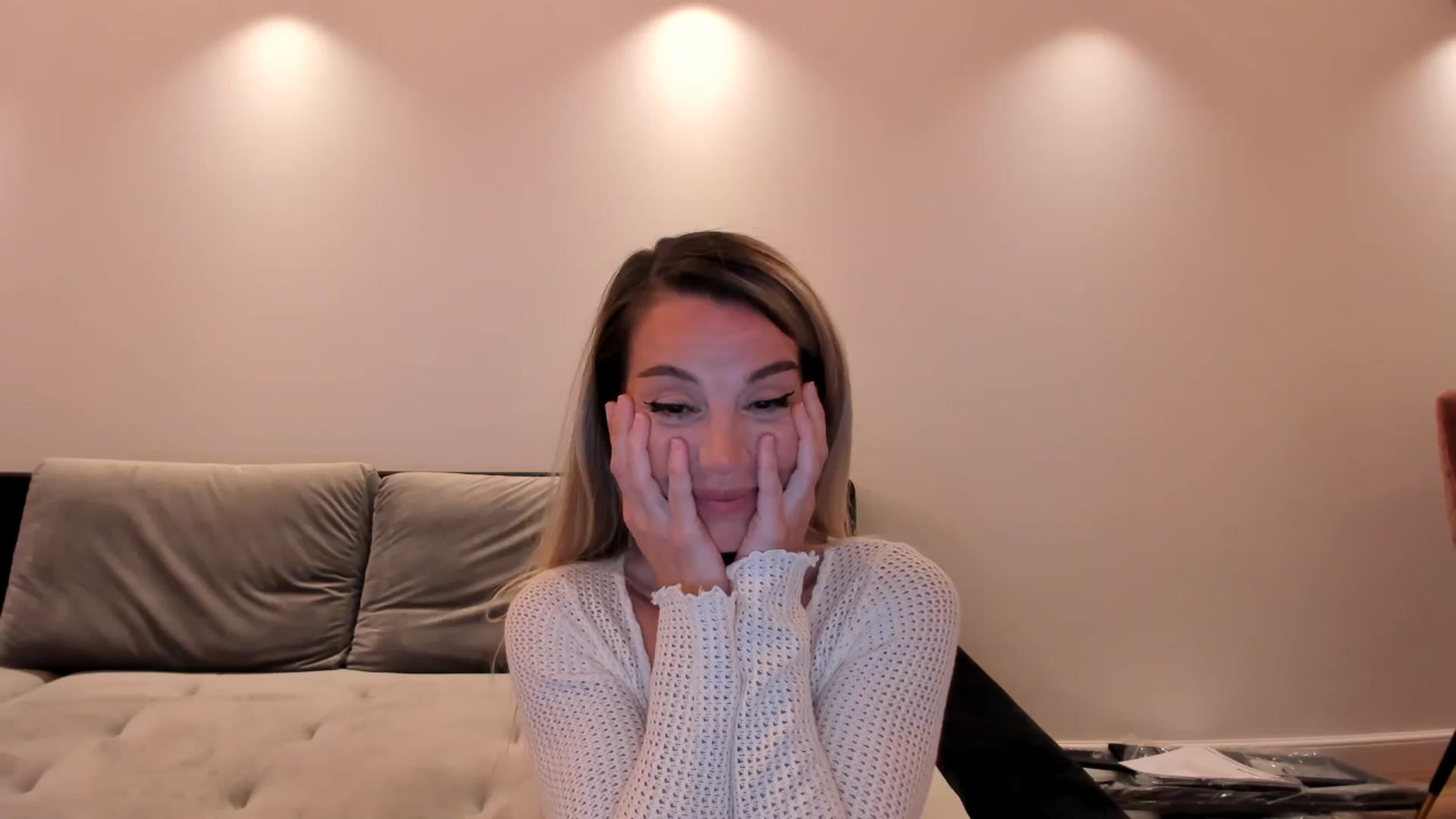 Gallery image thumbnail from Alesia_'s myfreecams stream on, 08/09/2024, 22:13 image 20 of 20