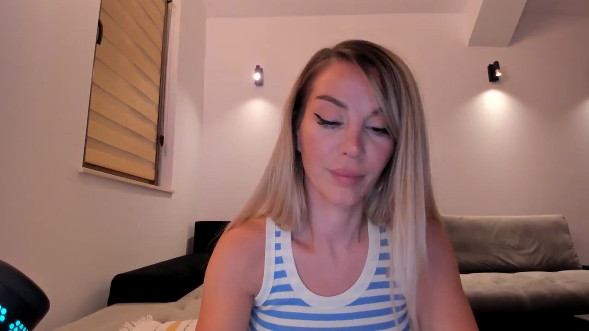 Gallery image thumbnail from Alesia_'s myfreecams stream on, 08/10/2024, 23:57 image 4 of 20