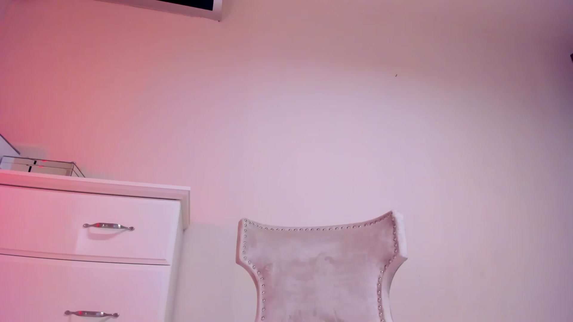 Gallery image thumbnail from Alesia_'s myfreecams stream on, 09/02/2024, 24:05 image 13 of 20