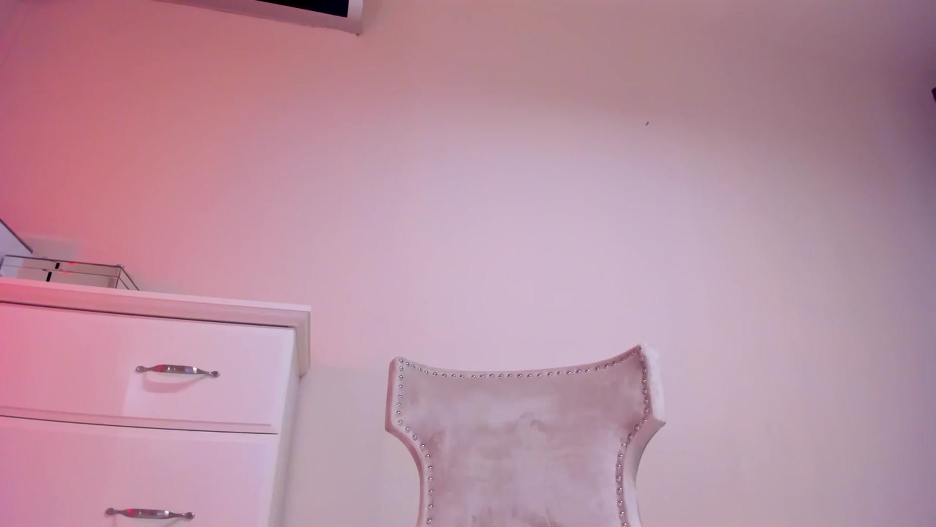Gallery image thumbnail from Alesia_'s myfreecams stream on, 09/02/2024, 24:05 image 12 of 20