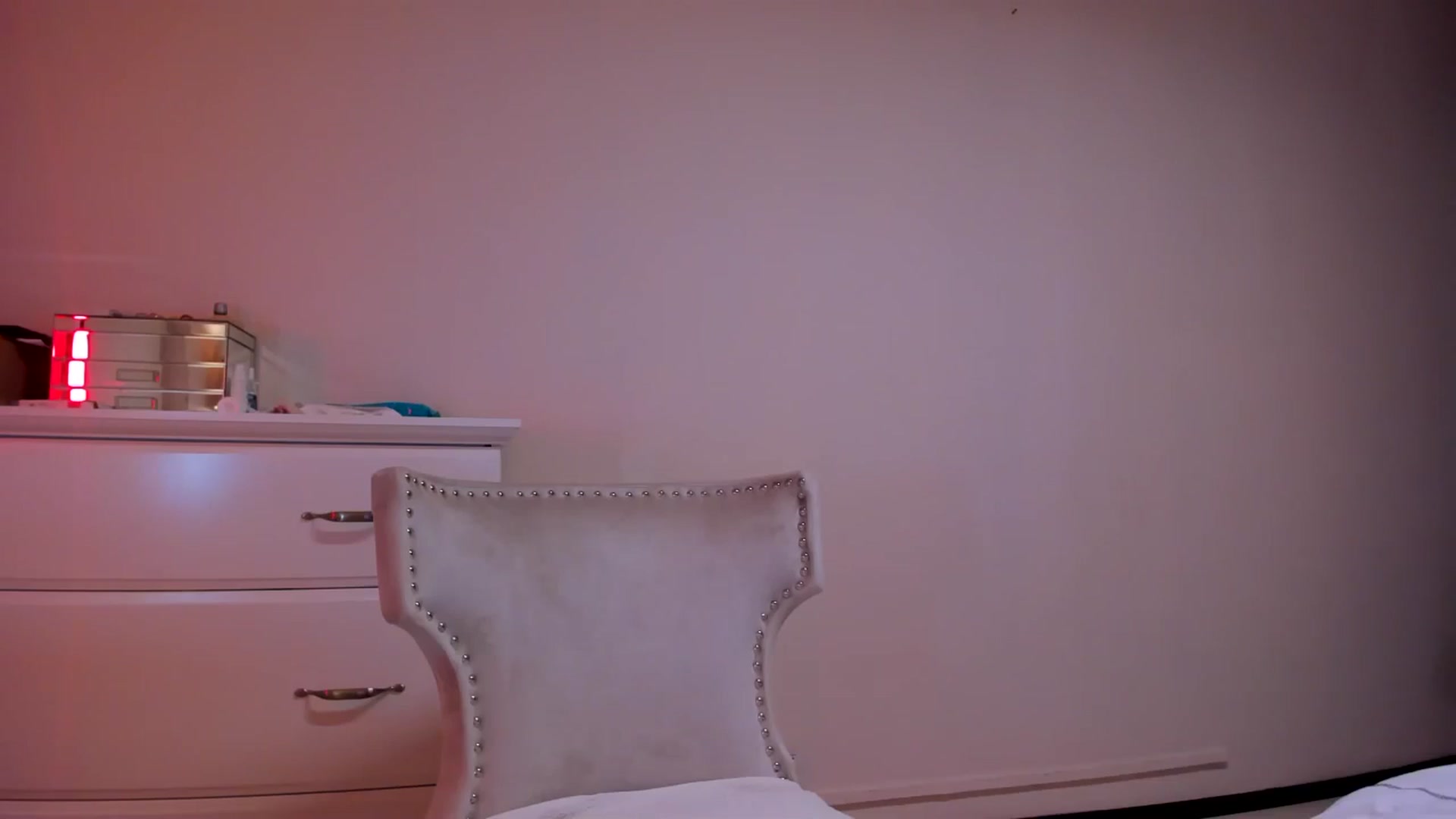 Gallery image thumbnail from Alesia_'s myfreecams stream on, 09/03/2024, 22:38 image 5 of 20