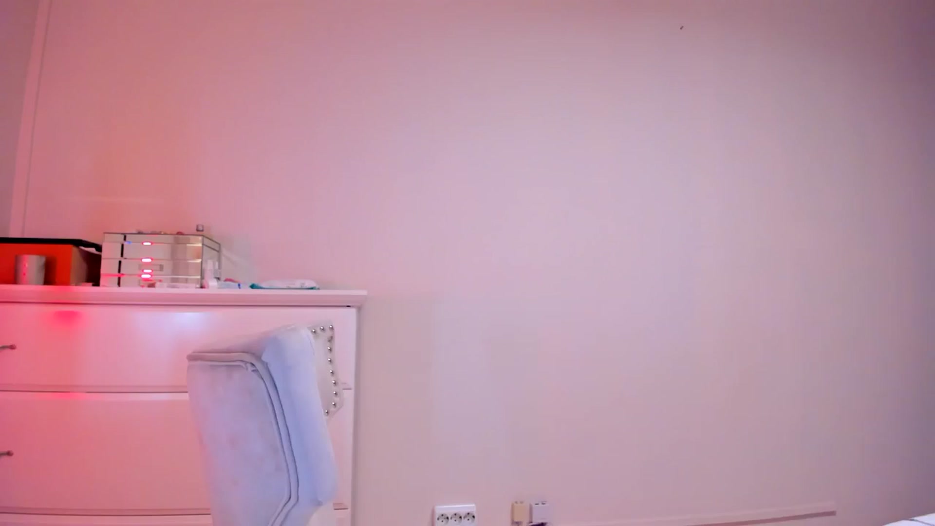 Gallery image thumbnail from Alesia_'s myfreecams stream on, 09/04/2024, 23:09 image 1 of 20
