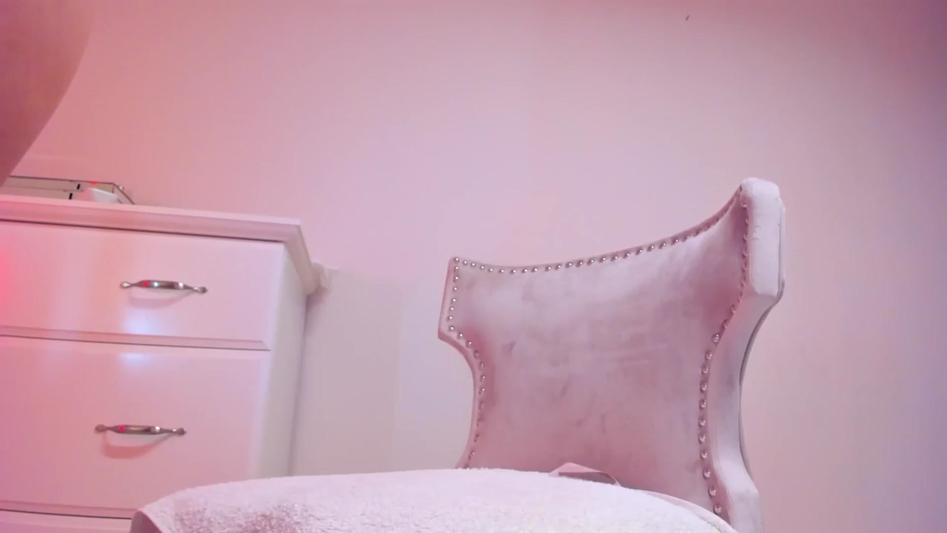 Gallery image thumbnail from Alesia_'s myfreecams stream on, 09/10/2024, 23:31 image 20 of 20