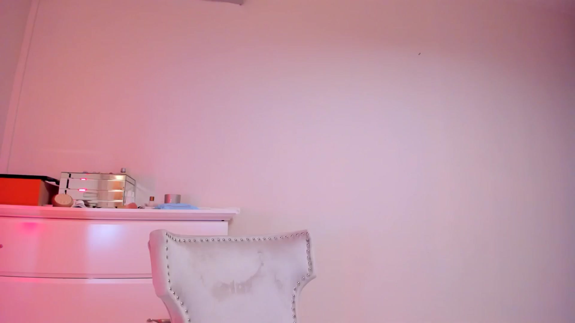 Gallery image thumbnail from Alesia_'s myfreecams stream on, 09/11/2024, 22:22 image 8 of 20