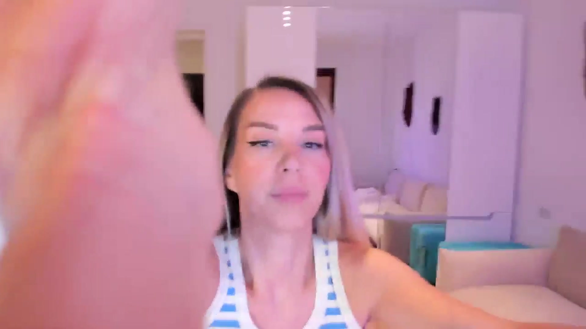 Gallery image thumbnail from Alesia_'s myfreecams stream on, 09/14/2024, 21:30 image 4 of 20