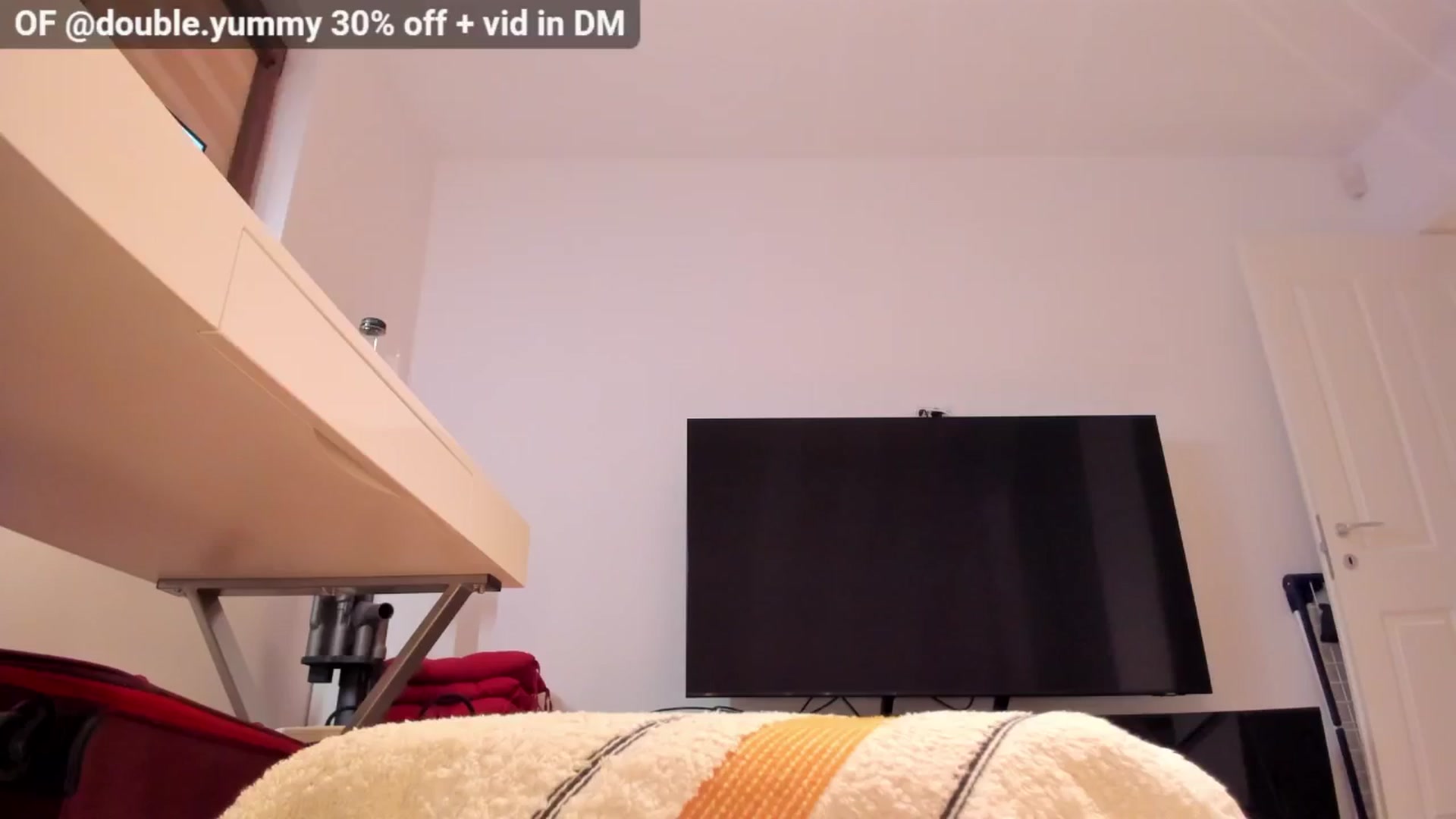 Gallery image thumbnail from Alesia_'s myfreecams stream on, 10/05/2024, 22:38 image 14 of 20