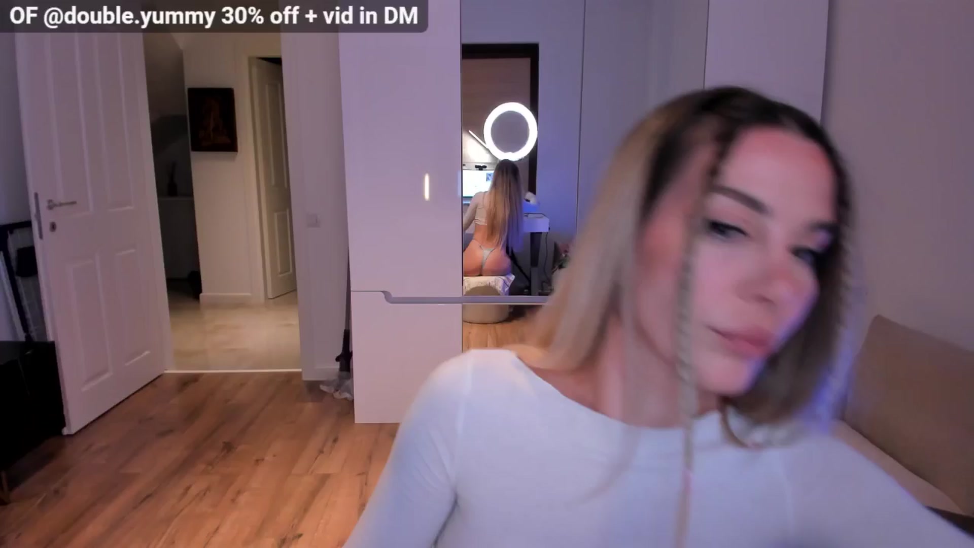 Gallery image thumbnail from Alesia_'s myfreecams stream on, 10/05/2024, 22:38 image 3 of 20