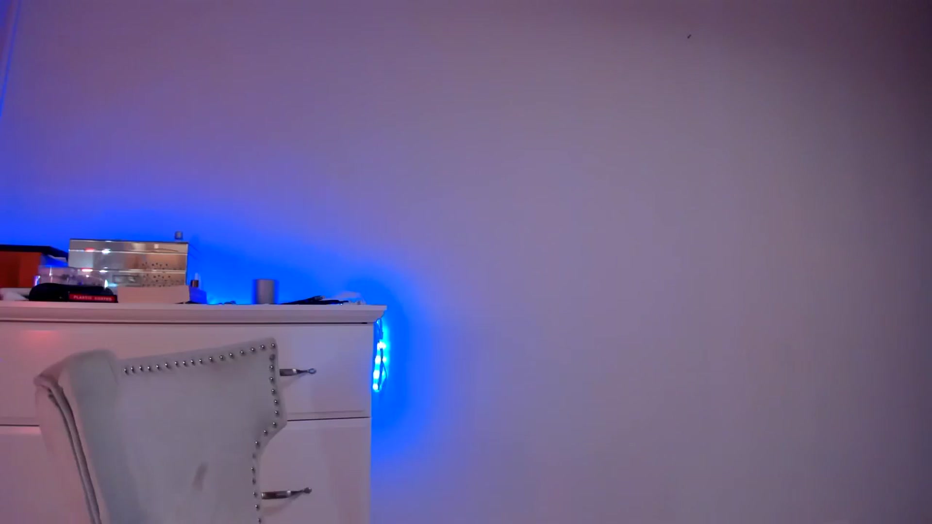 Gallery image thumbnail from Alesia_'s myfreecams stream on, 10/08/2024, 22:42 image 20 of 20