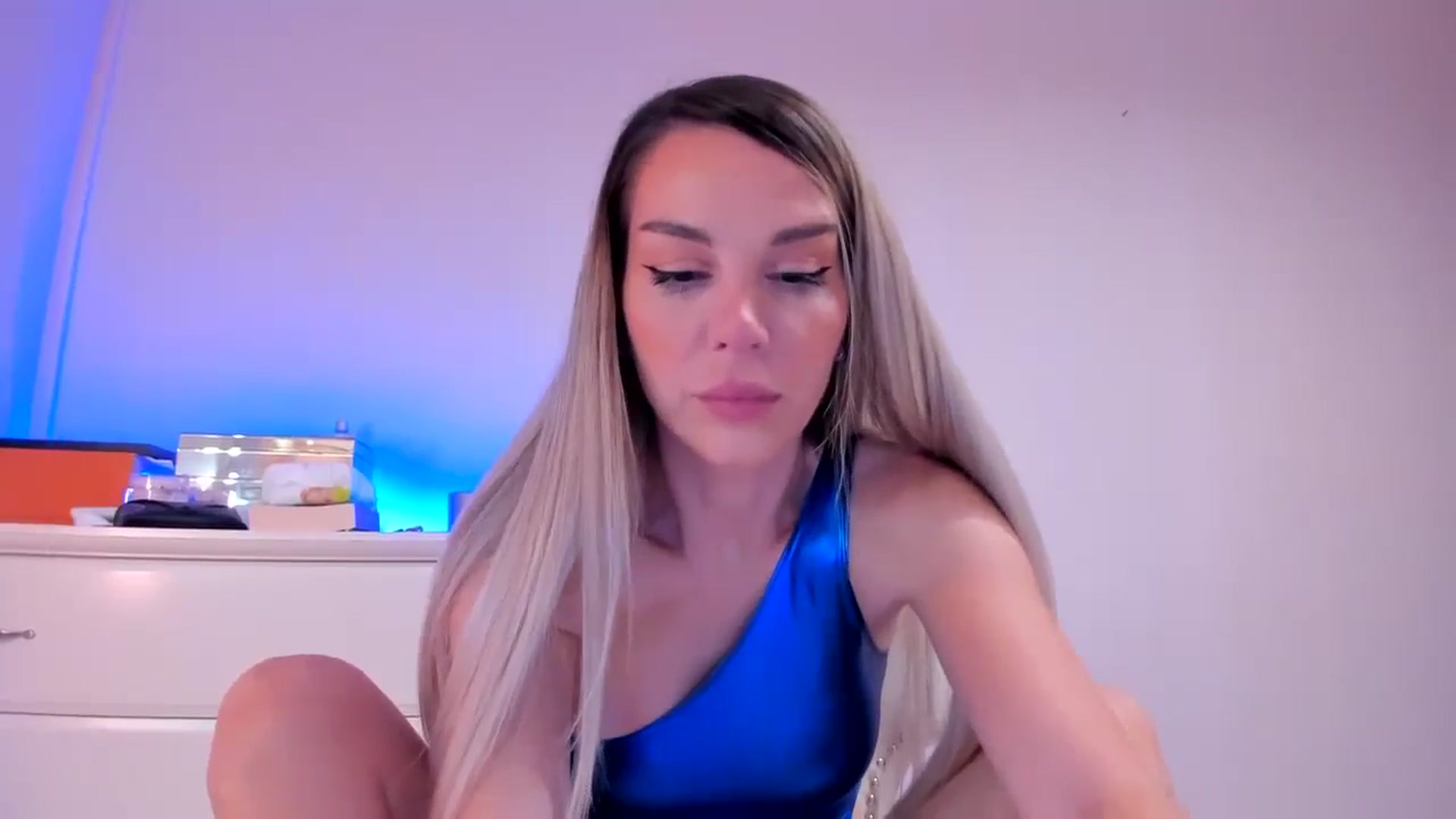 Gallery image thumbnail from Alesia_'s myfreecams stream on, 10/10/2024, 24:09 image 20 of 20