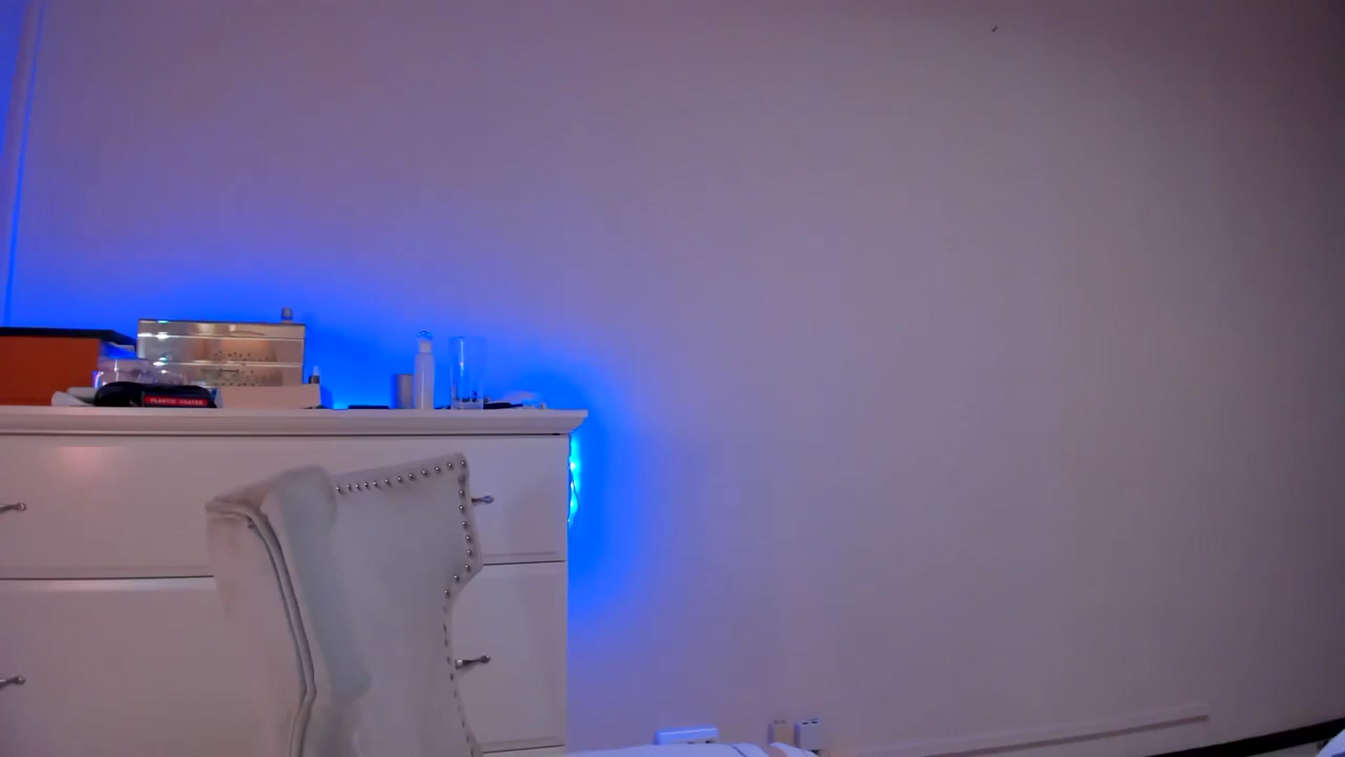 Gallery image thumbnail from Alesia_'s myfreecams stream on, 10/10/2024, 23:58 image 13 of 20