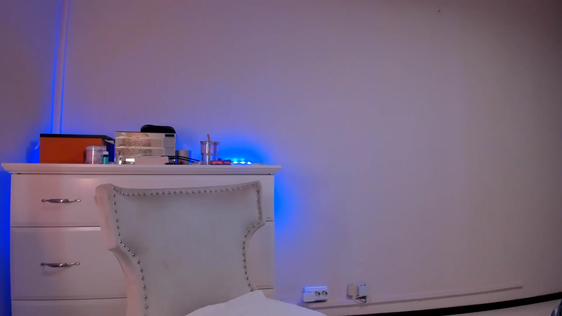 Gallery image thumbnail from Alesia_'s myfreecams stream on, 10/19/2024, 23:59 image 20 of 20