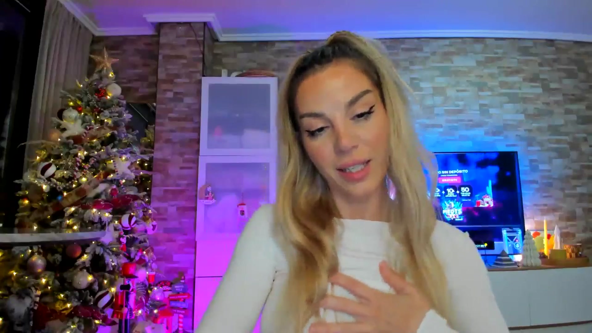 Gallery image thumbnail from Alesia_'s myfreecams stream on, 12/05/2024, 01:51 image 4 of 20