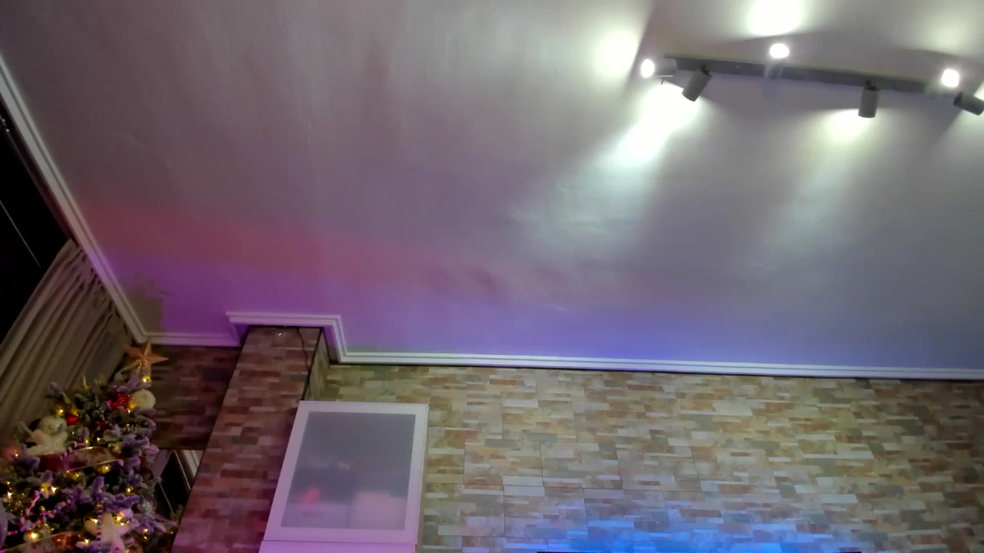 Gallery image thumbnail from Alesia_'s myfreecams stream on, 12/10/2024, 24:02 image 15 of 20