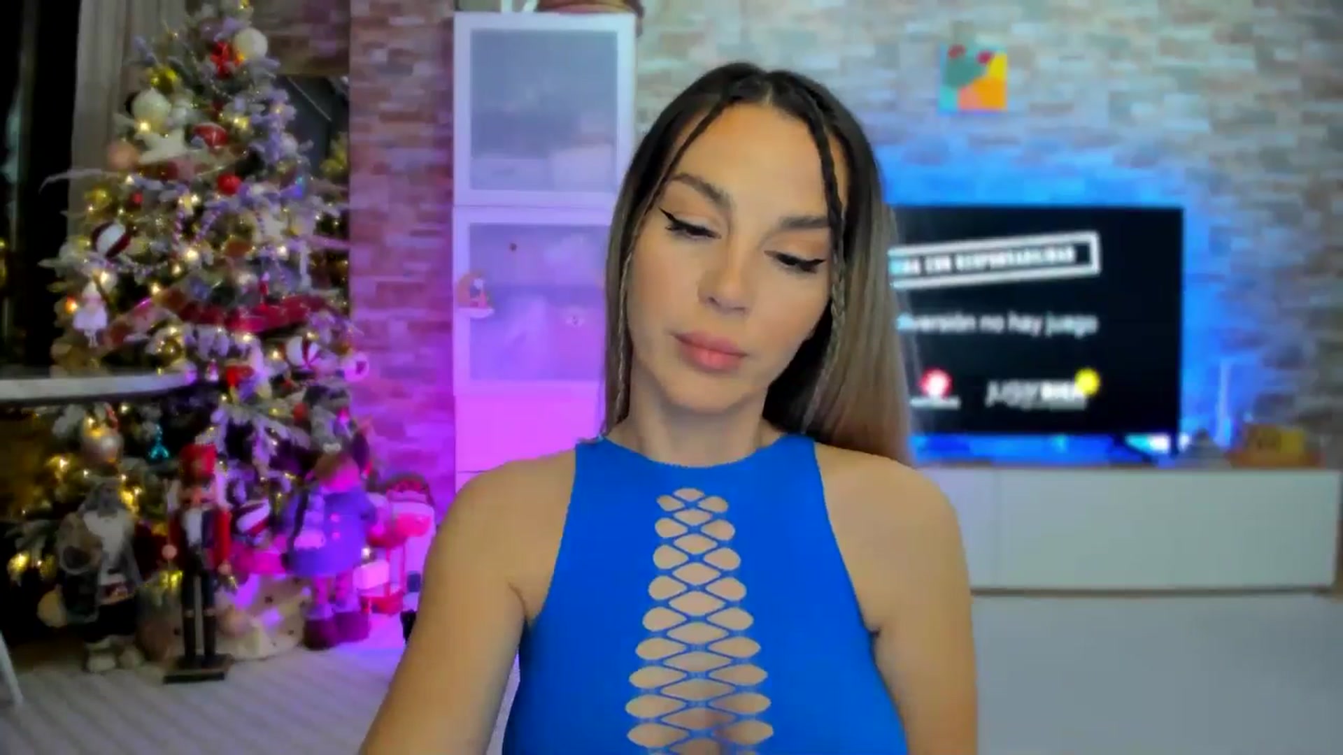 Gallery image thumbnail from Alesia_'s myfreecams stream on, 12/30/2024, 01:09 image 18 of 20