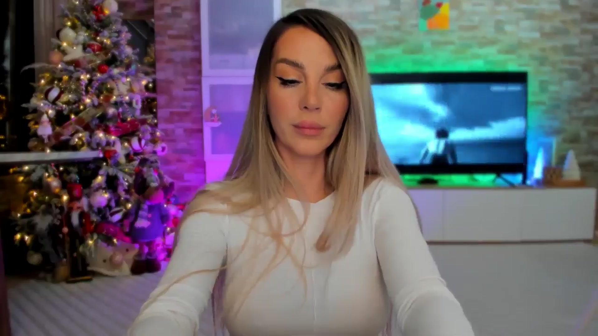 Gallery image thumbnail from Alesia_'s myfreecams stream on, 01/03/2025, 22:51 image 2 of 20