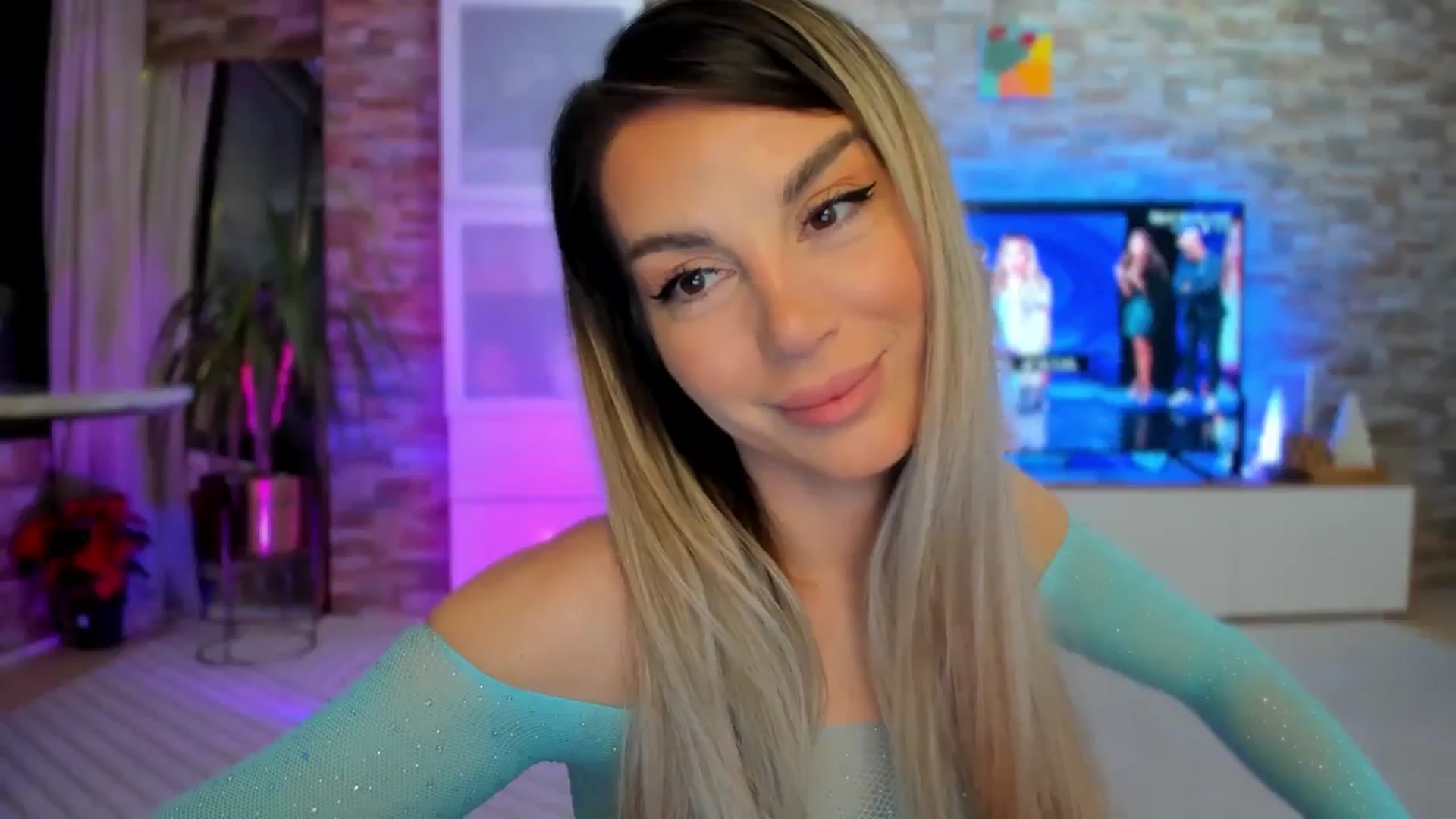 Gallery image thumbnail from Alesia_'s myfreecams stream on, 01/15/2025, 24:52 image 11 of 20