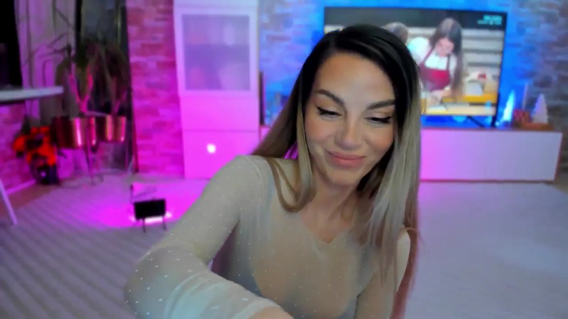 Gallery image thumbnail from Alesia_'s myfreecams stream on, 01/16/2025, 24:38 image 14 of 20