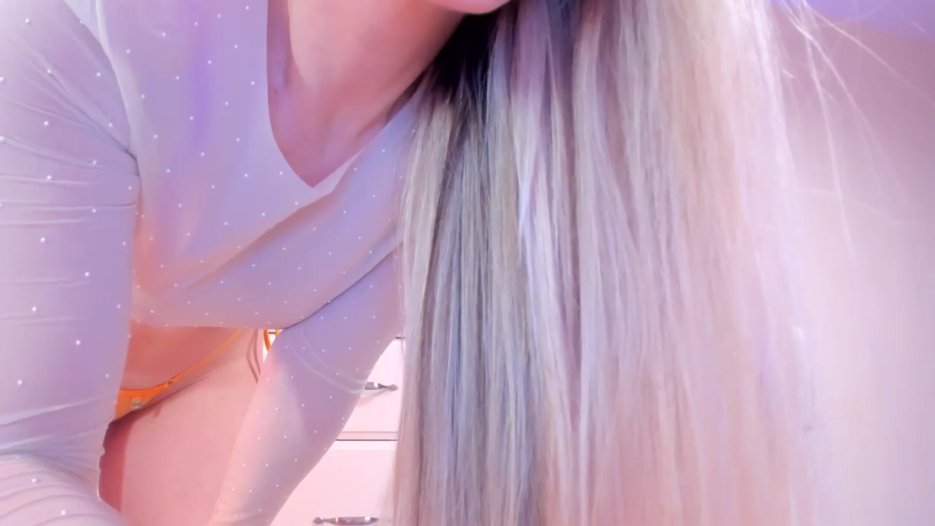Gallery image thumbnail from Alesia_'s myfreecams stream on, 01/27/2025, 23:00 image 13 of 20