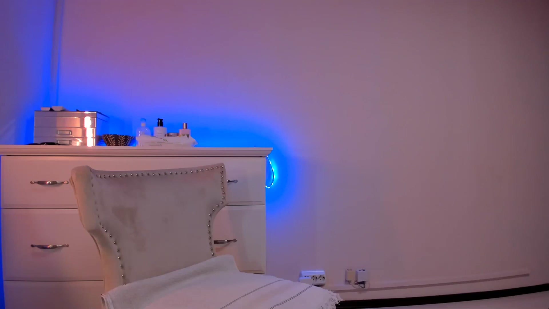 Gallery image thumbnail from Alesia_'s myfreecams stream on, 01/29/2025, 24:49 image 2 of 20