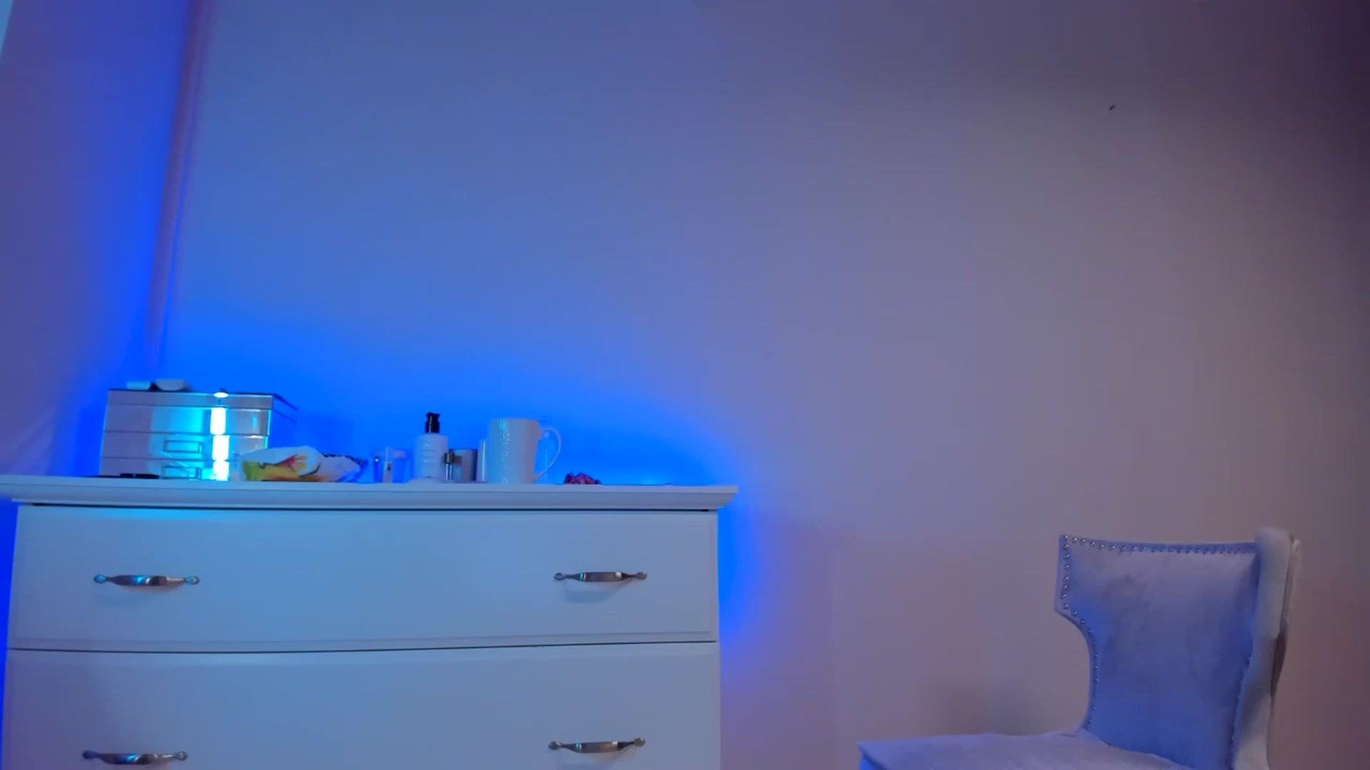 Gallery image thumbnail from Alesia_'s myfreecams stream on, 01/30/2025, 24:02 image 15 of 20