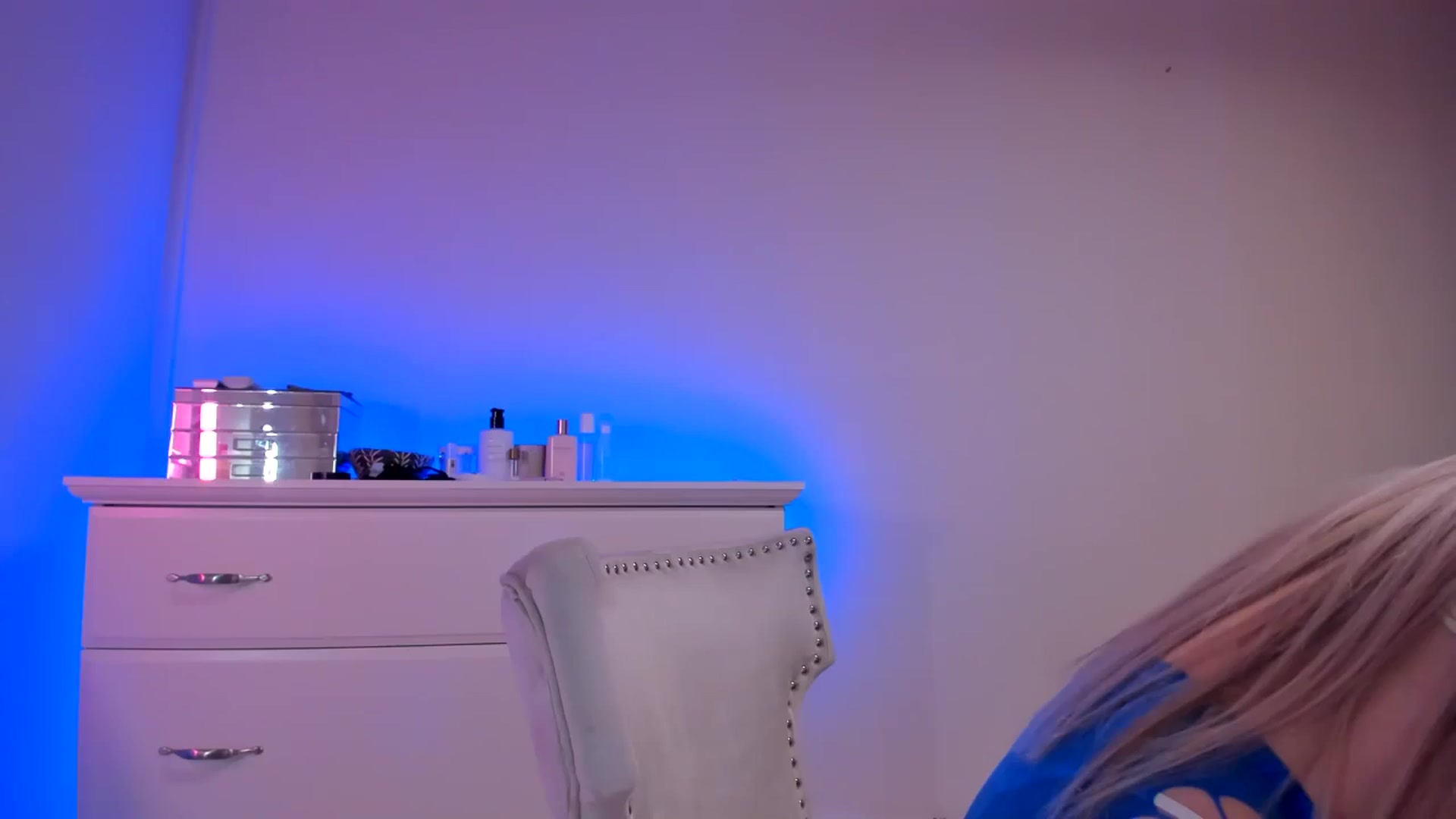 Gallery image thumbnail from Alesia_'s myfreecams stream on, 01/30/2025, 22:33 image 6 of 20