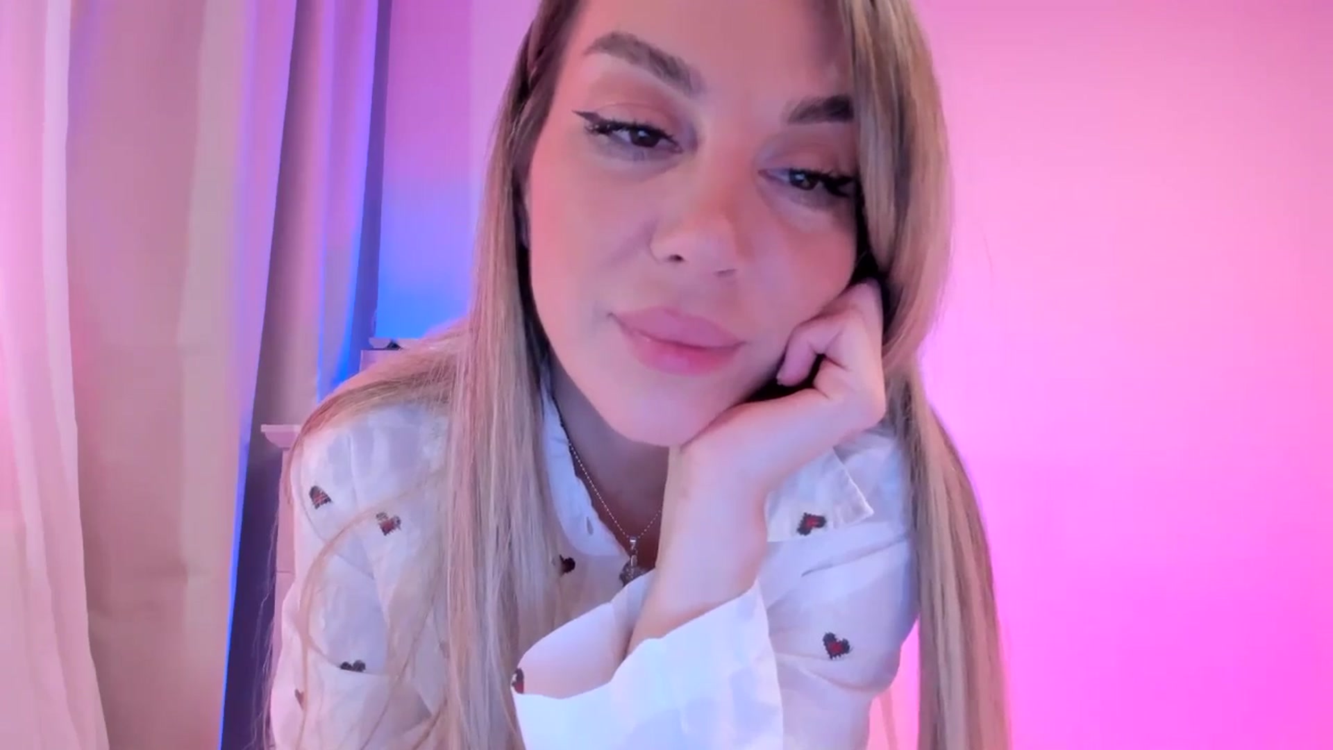 Gallery image thumbnail from Alesia_'s myfreecams stream on, 02/09/2025, 01:58 image 19 of 20