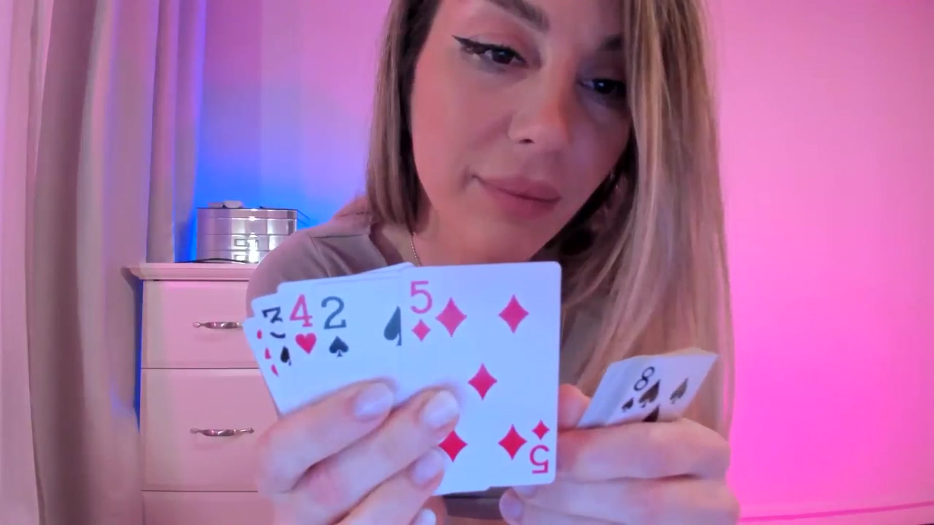 Gallery image thumbnail from Alesia_'s myfreecams stream on, 02/14/2025, 24:24 image 19 of 20