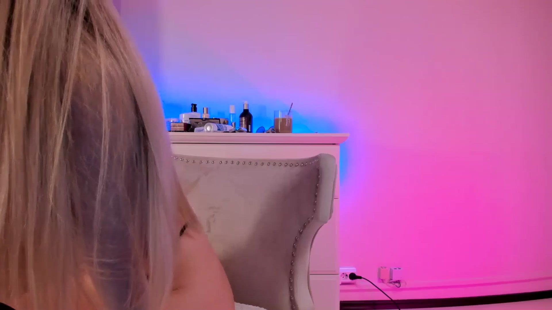 Gallery image thumbnail from Alesia_'s myfreecams stream on, 02/26/2025, 23:30 image 15 of 20