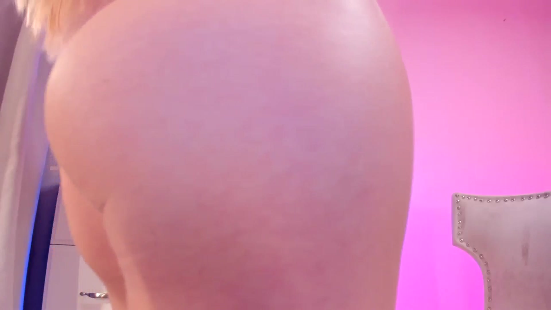 Gallery image thumbnail from Alesia_'s myfreecams stream on, 03/14/2025, 01:05 image 10 of 20