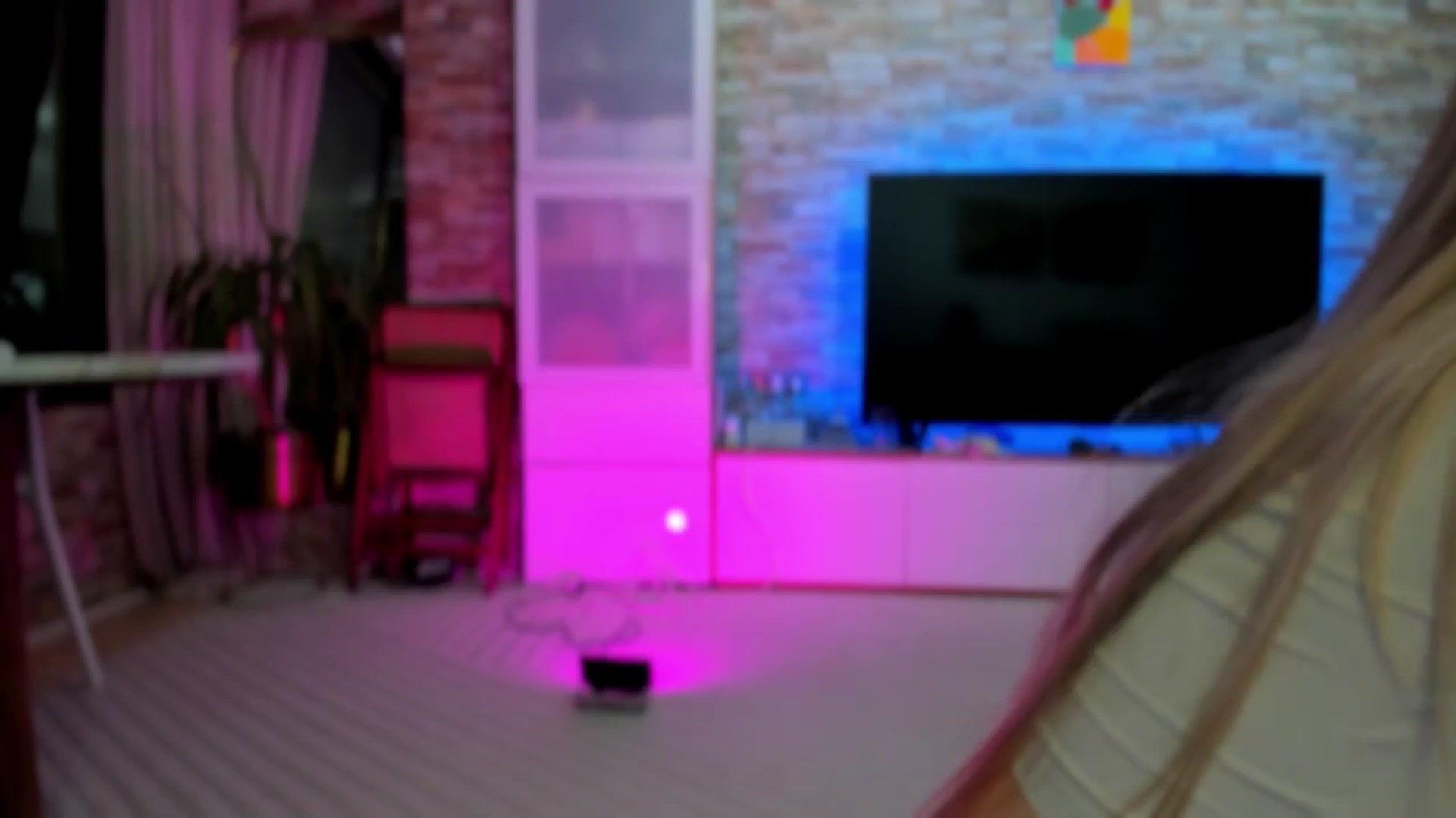 Gallery image thumbnail from Alesia_'s myfreecams stream on, 04/18/2025, 23:33 image 6 of 20