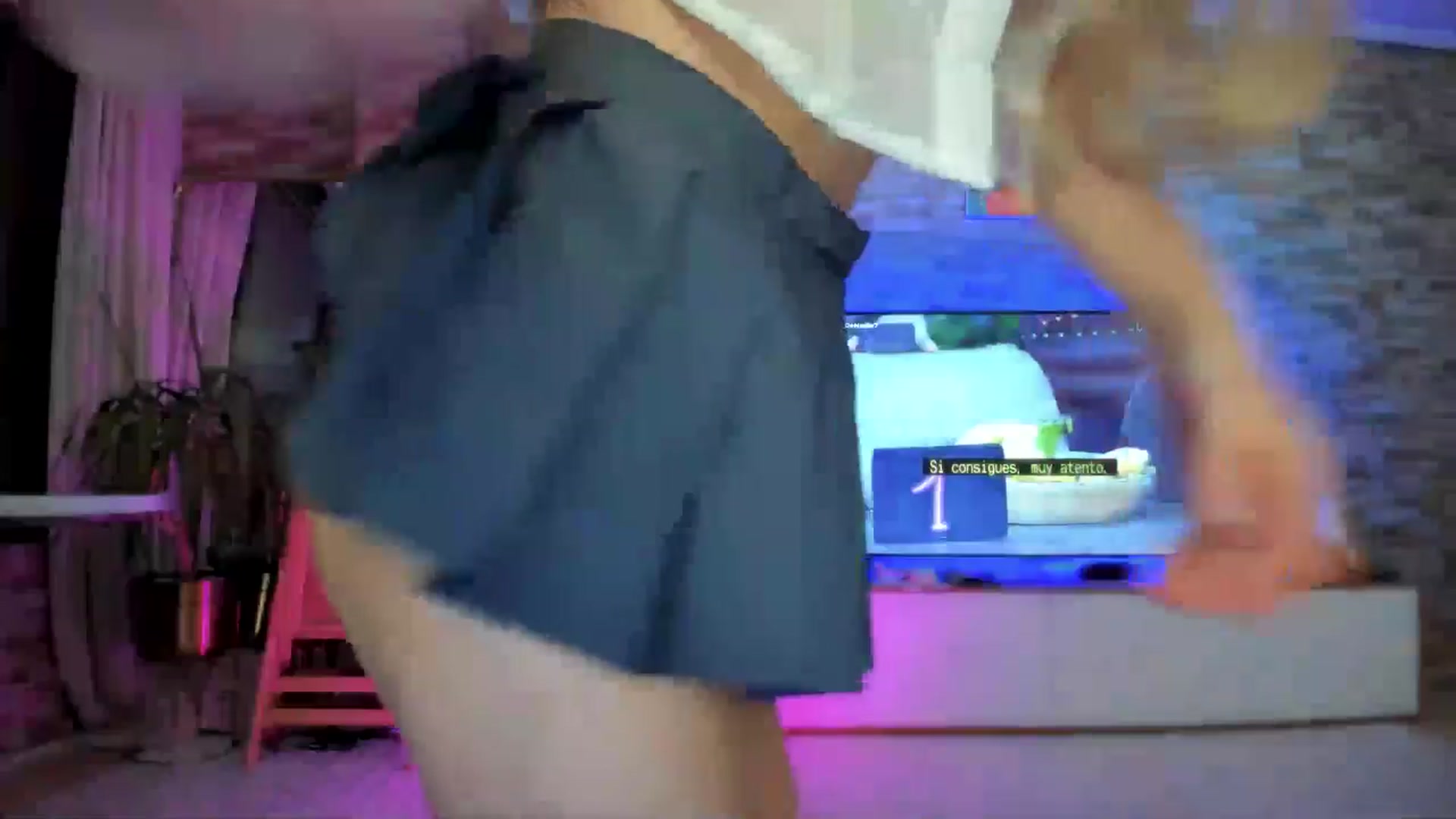 Gallery image thumbnail from Alesia_'s myfreecams stream on, 04/22/2025, 23:48 image 4 of 20
