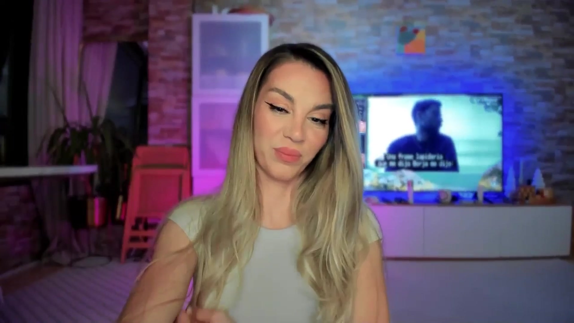 Gallery image thumbnail from Alesia_'s myfreecams stream on, 04/24/2025, 22:09 image 2 of 20