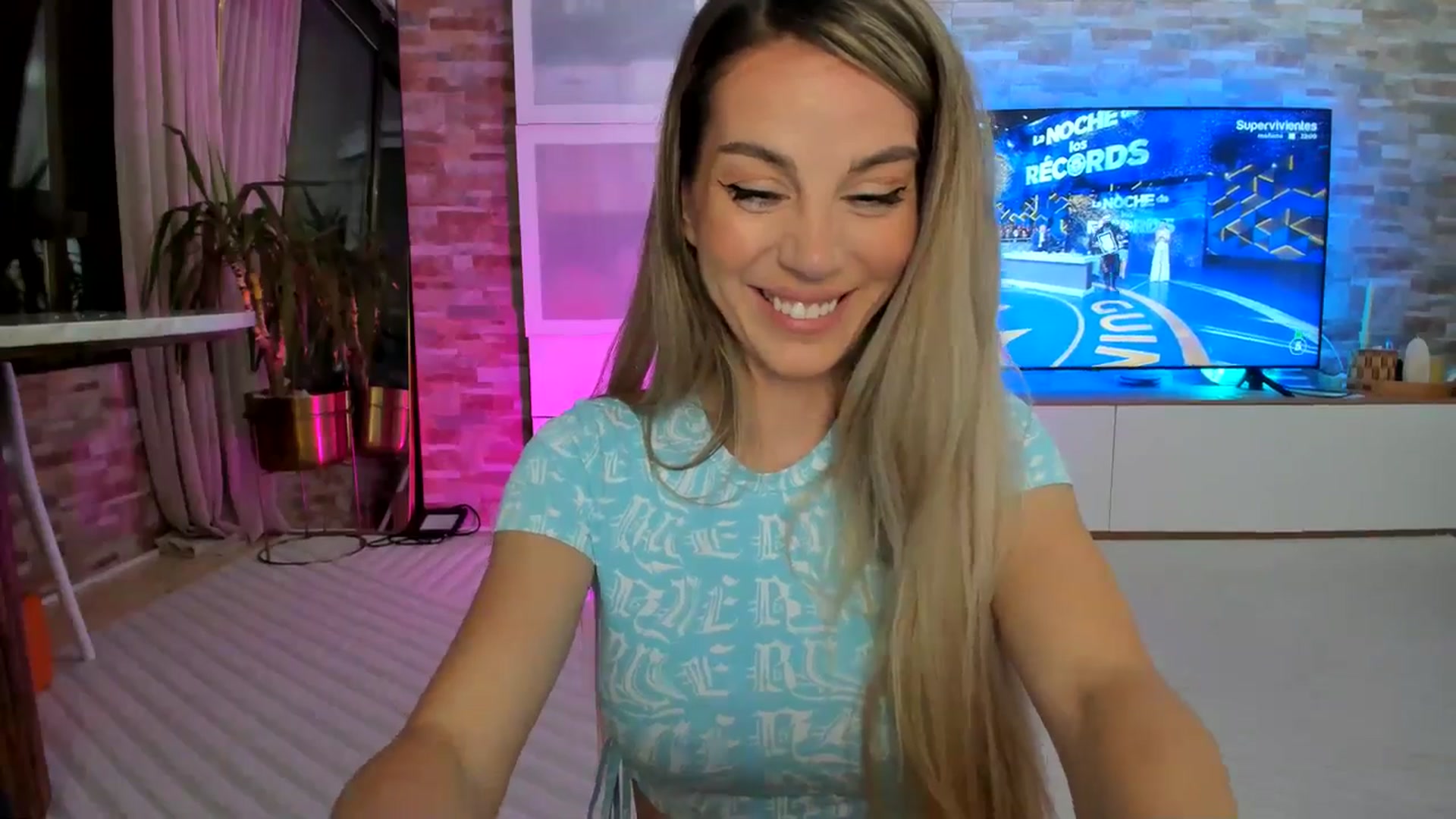 Gallery image thumbnail from Alesia_'s myfreecams stream on, 05/07/2025, 23:30 image 16 of 20
