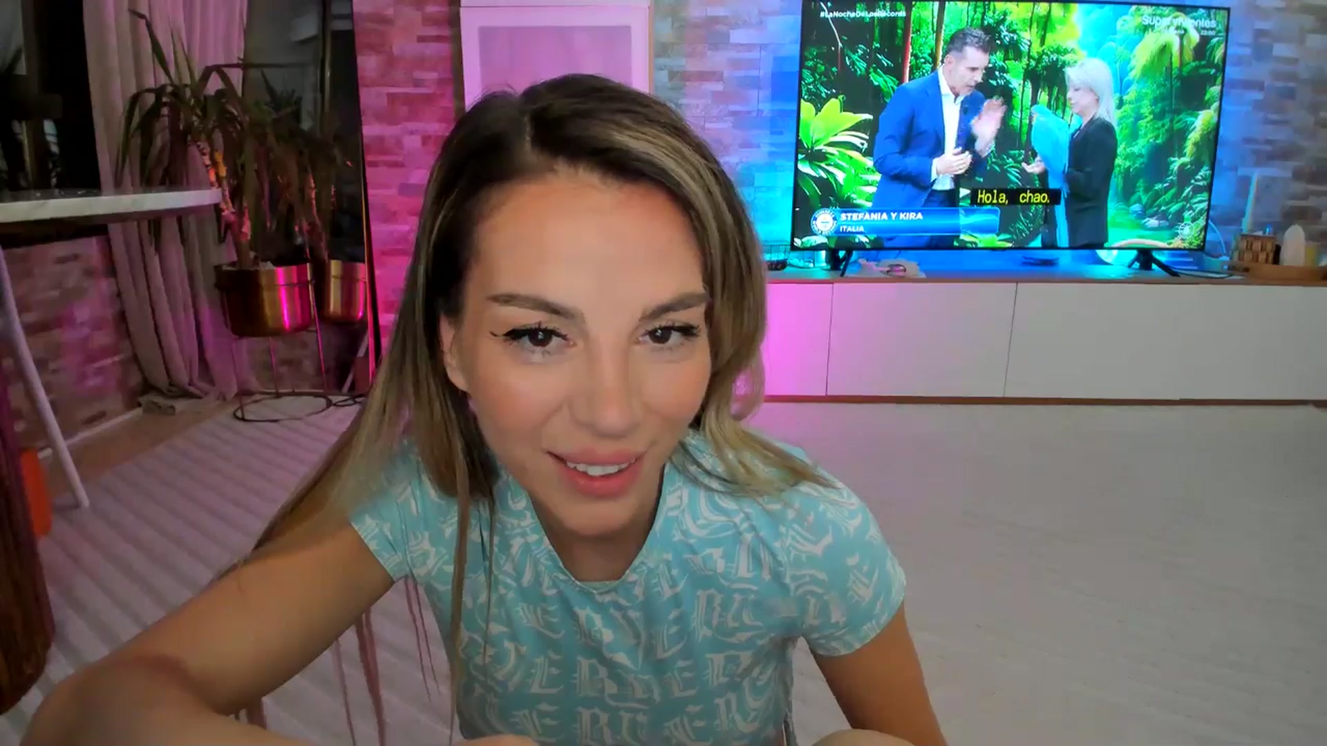 Gallery image thumbnail from Alesia_'s myfreecams stream on, 05/07/2025, 23:30 image 18 of 20