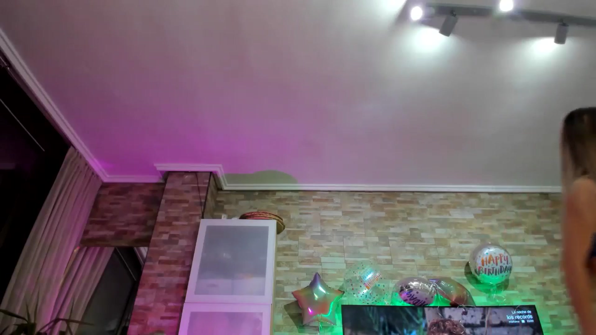 Gallery image thumbnail from Alesia_'s myfreecams stream on, 05/13/2025, 23:37 image 19 of 20