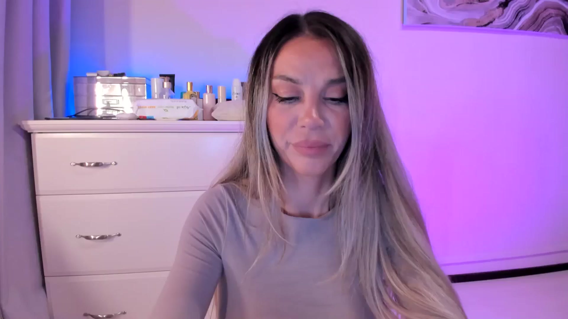 Gallery image thumbnail from Alesia_'s myfreecams stream on, 10/13/2025, 22:49 image 20 of 20