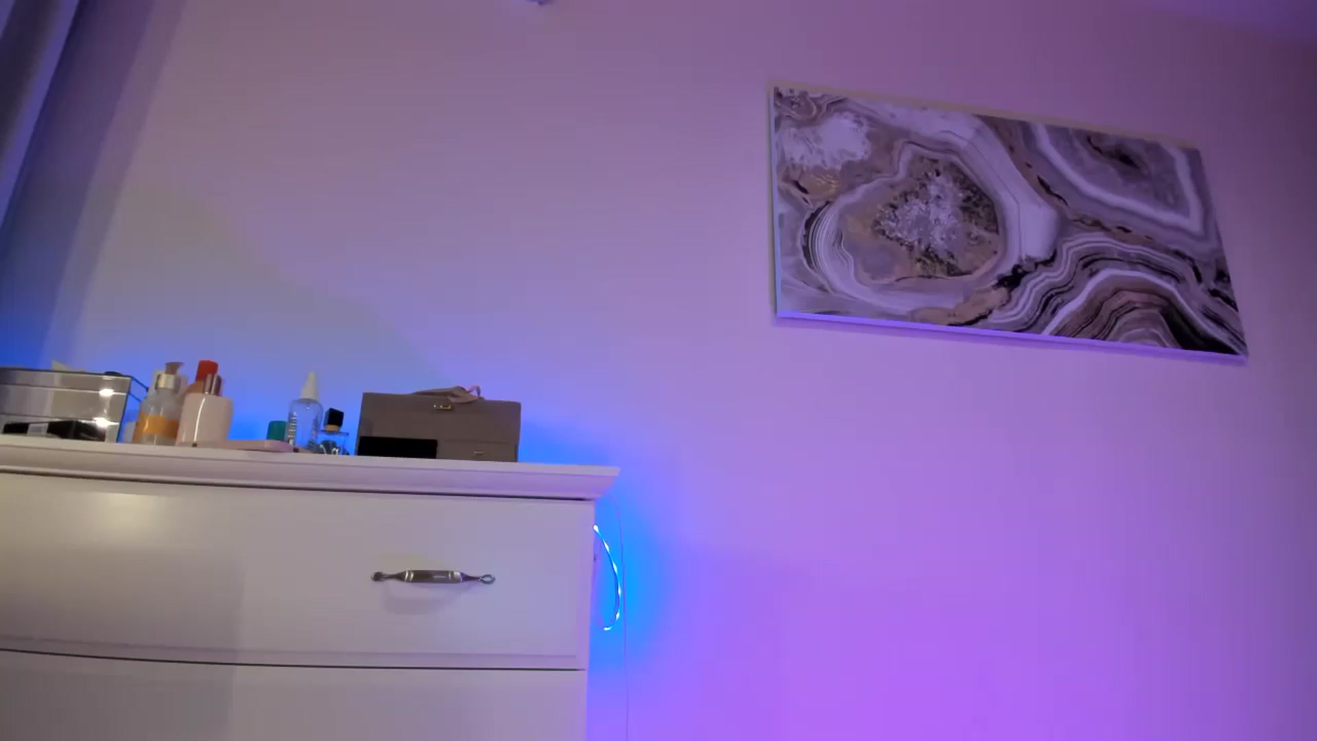 Gallery image thumbnail from Alesia_'s myfreecams stream on, 11/02/2025, 24:03 image 11 of 20