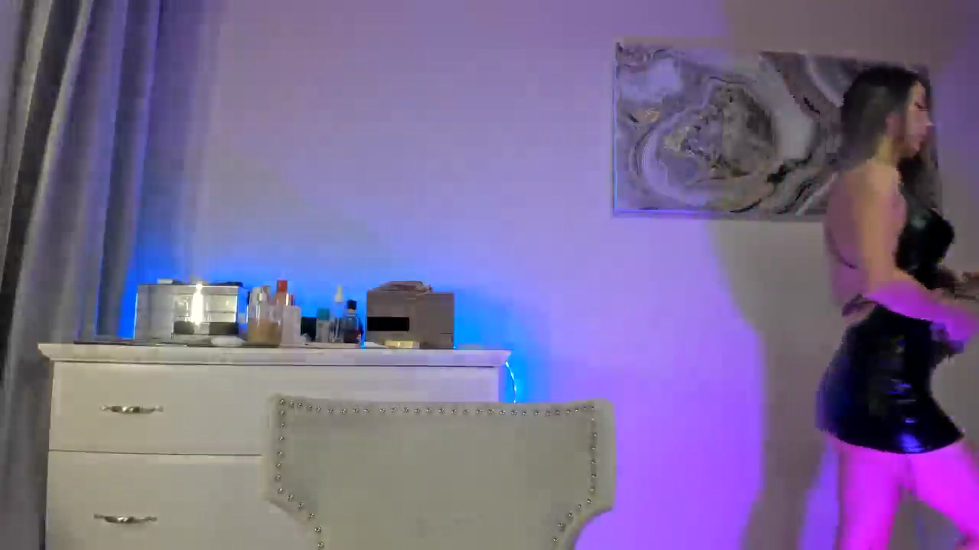 Gallery image thumbnail from Alesia_'s myfreecams stream on, 11/02/2025, 24:31 image 6 of 20