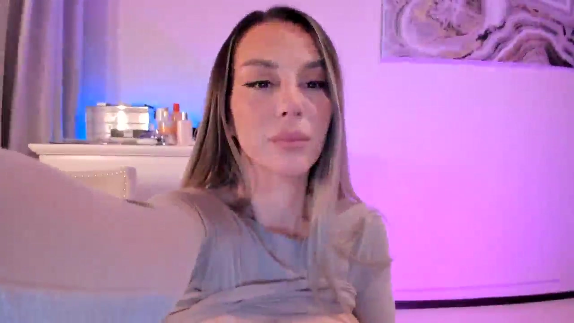 Gallery image thumbnail from Alesia_'s myfreecams stream on, 11/03/2025, 24:04 image 2 of 20
