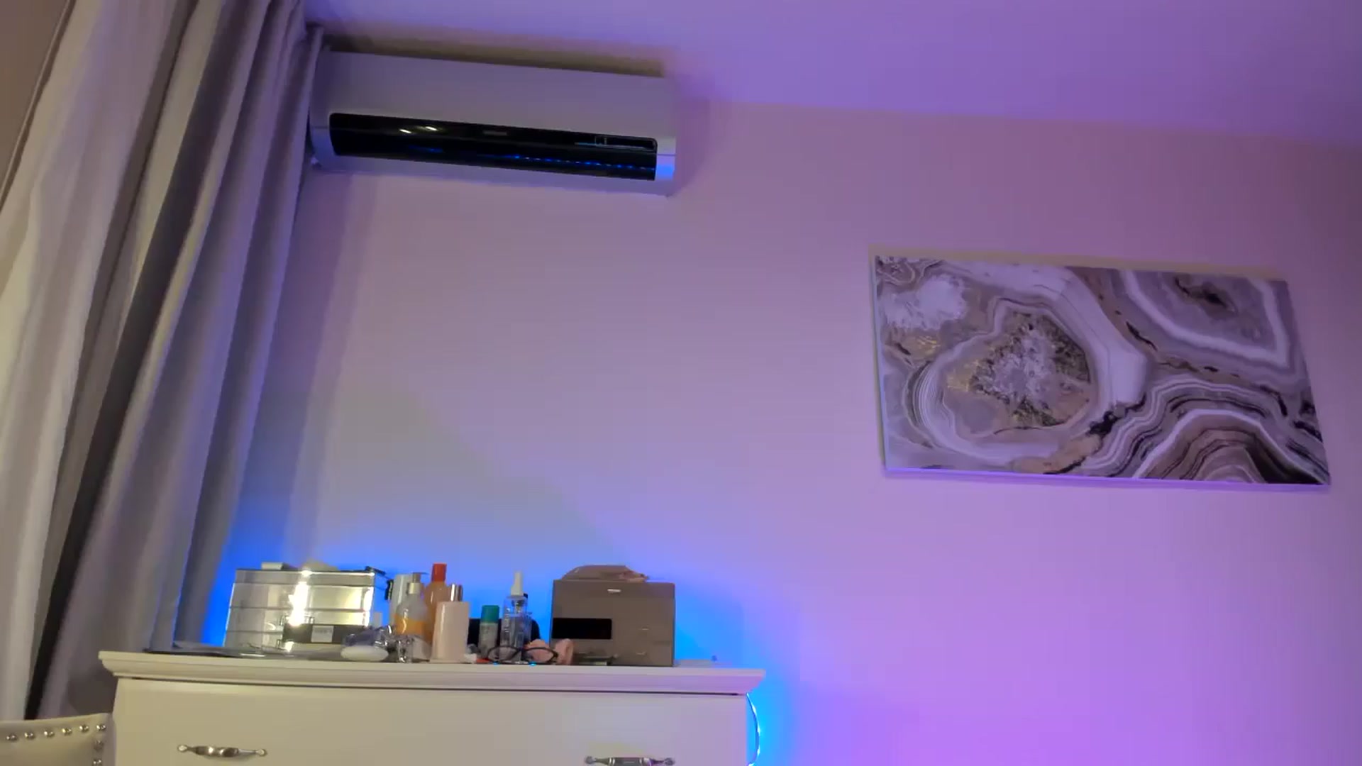 Gallery image thumbnail from Alesia_'s myfreecams stream on, 11/03/2025, 24:04 image 1 of 20