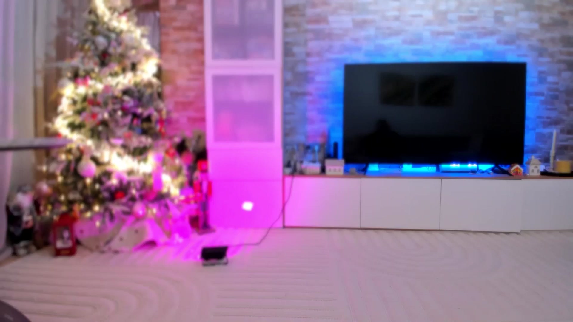 Gallery image thumbnail from Alesia_'s myfreecams stream on, 11/23/2025, 24:55 image 15 of 20