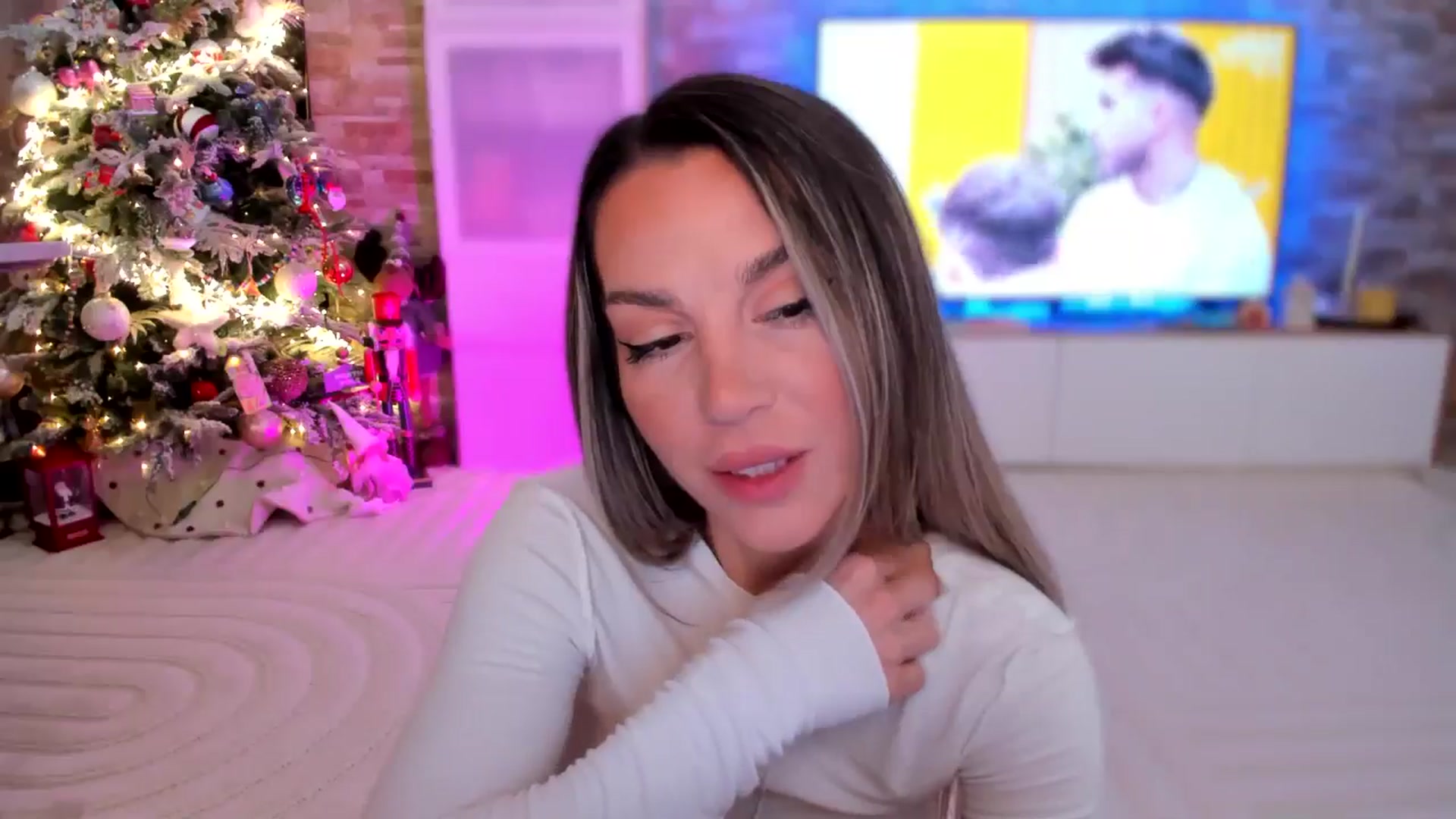 Gallery image thumbnail from Alesia_'s myfreecams stream on, 11/23/2025, 23:55 image 18 of 20