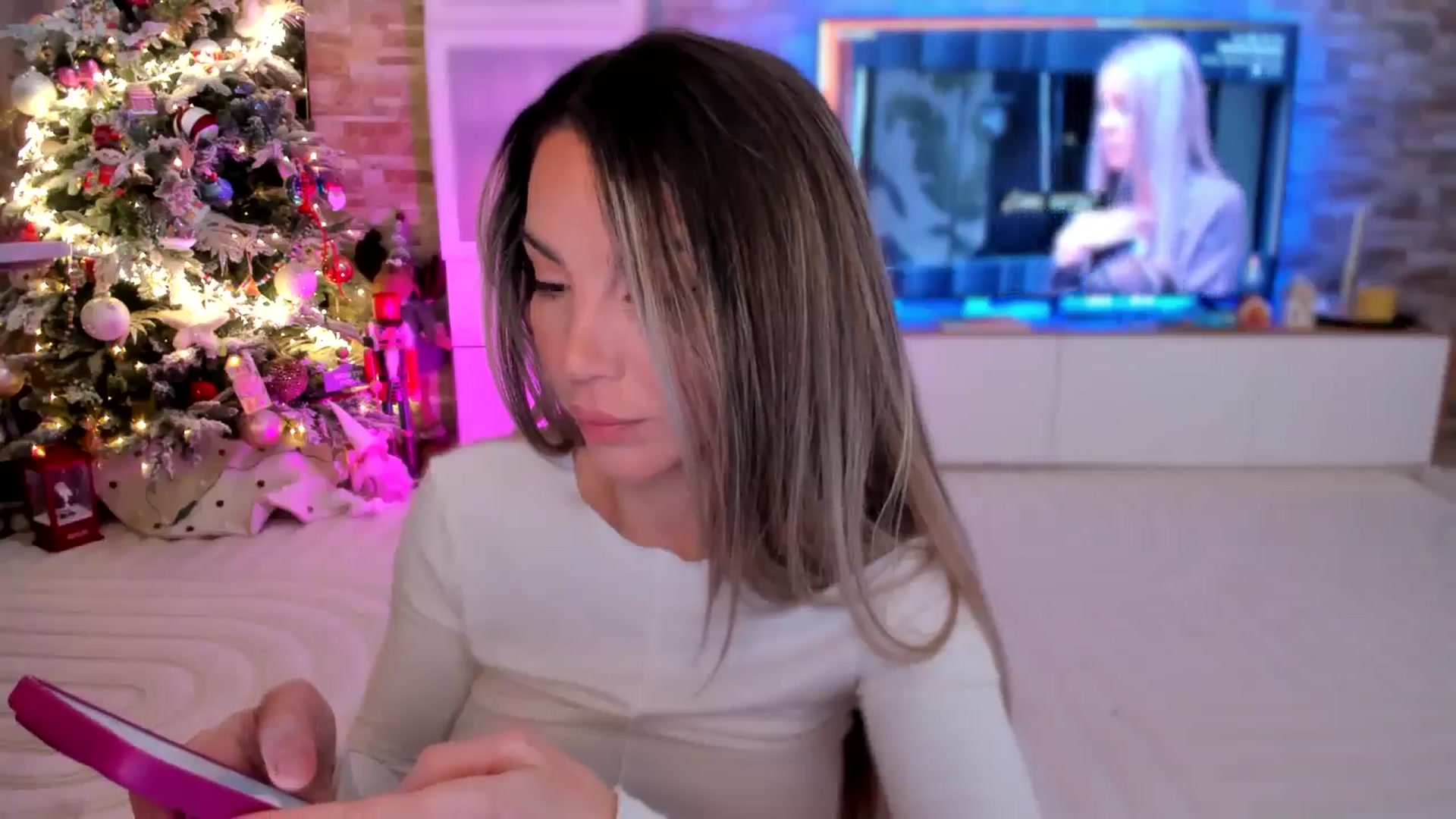 Gallery image thumbnail from Alesia_'s myfreecams stream on, 11/23/2025, 23:55 image 19 of 20