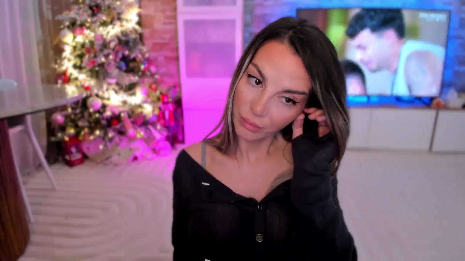 Gallery image thumbnail from Alesia_'s myfreecams stream on, 11/27/2025, 24:25 image 5 of 20