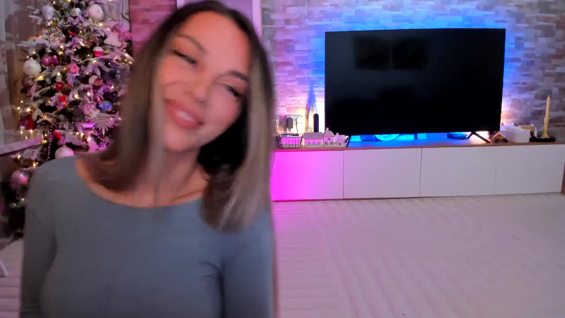Gallery image thumbnail from Alesia_'s myfreecams stream on, 12/03/2025, 01:08 image 20 of 20