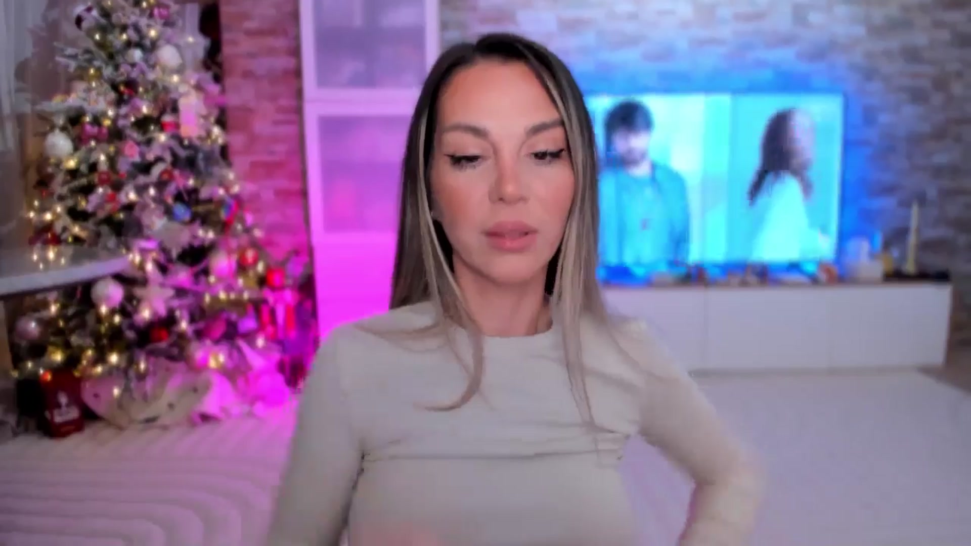 Gallery image thumbnail from Alesia_'s myfreecams stream on, 12/10/2025, 24:47 image 4 of 20