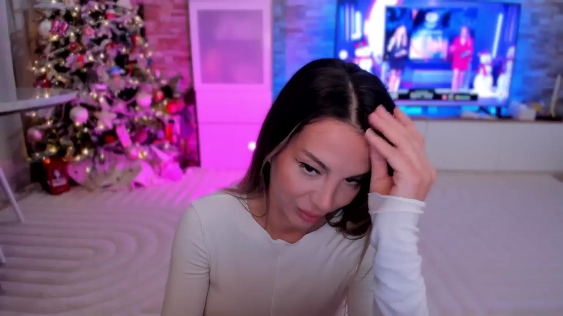 Gallery image thumbnail from Alesia_'s myfreecams stream on, 12/13/2025, 02:38 image 8 of 20