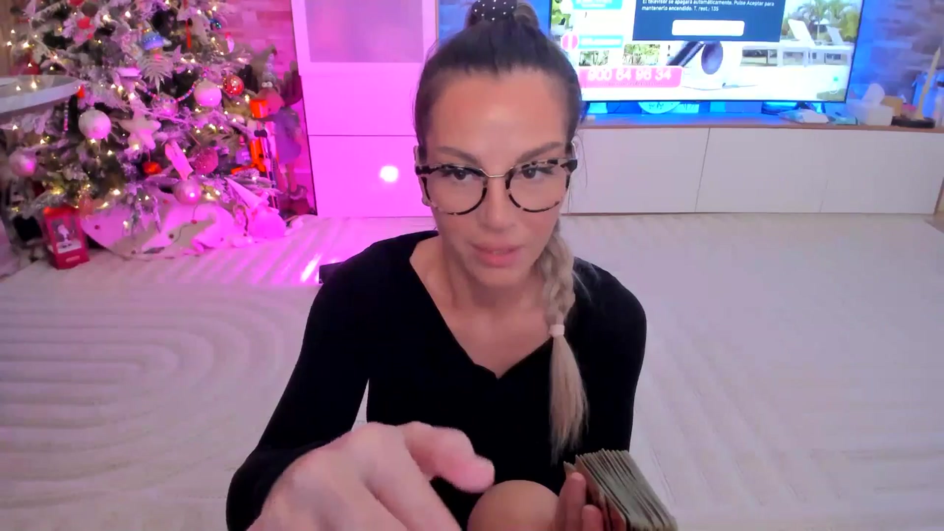 Gallery image thumbnail from Alesia_'s myfreecams stream on, 12/16/2025, 02:33 image 17 of 20