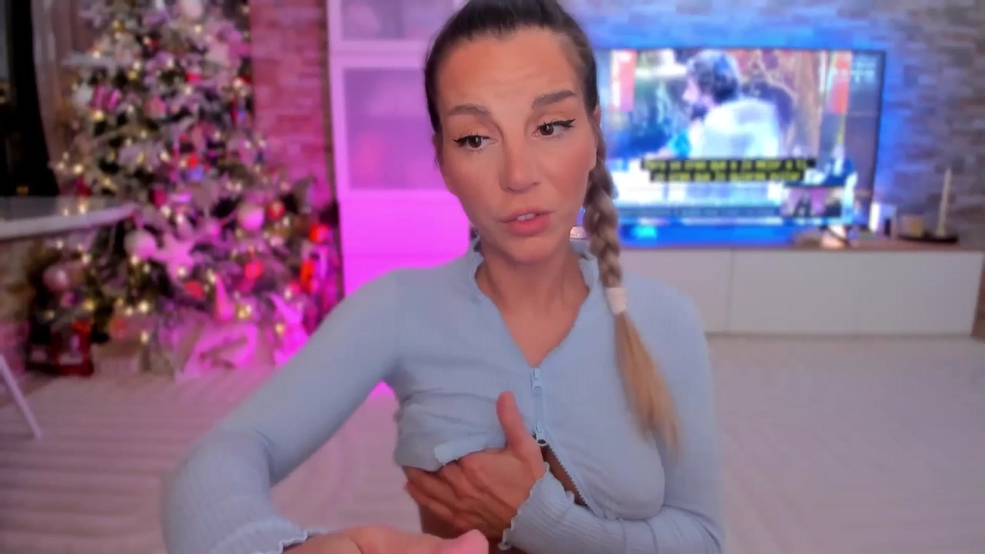 Gallery image thumbnail from Alesia_'s myfreecams stream on, 12/27/2025, 24:04 image 10 of 20